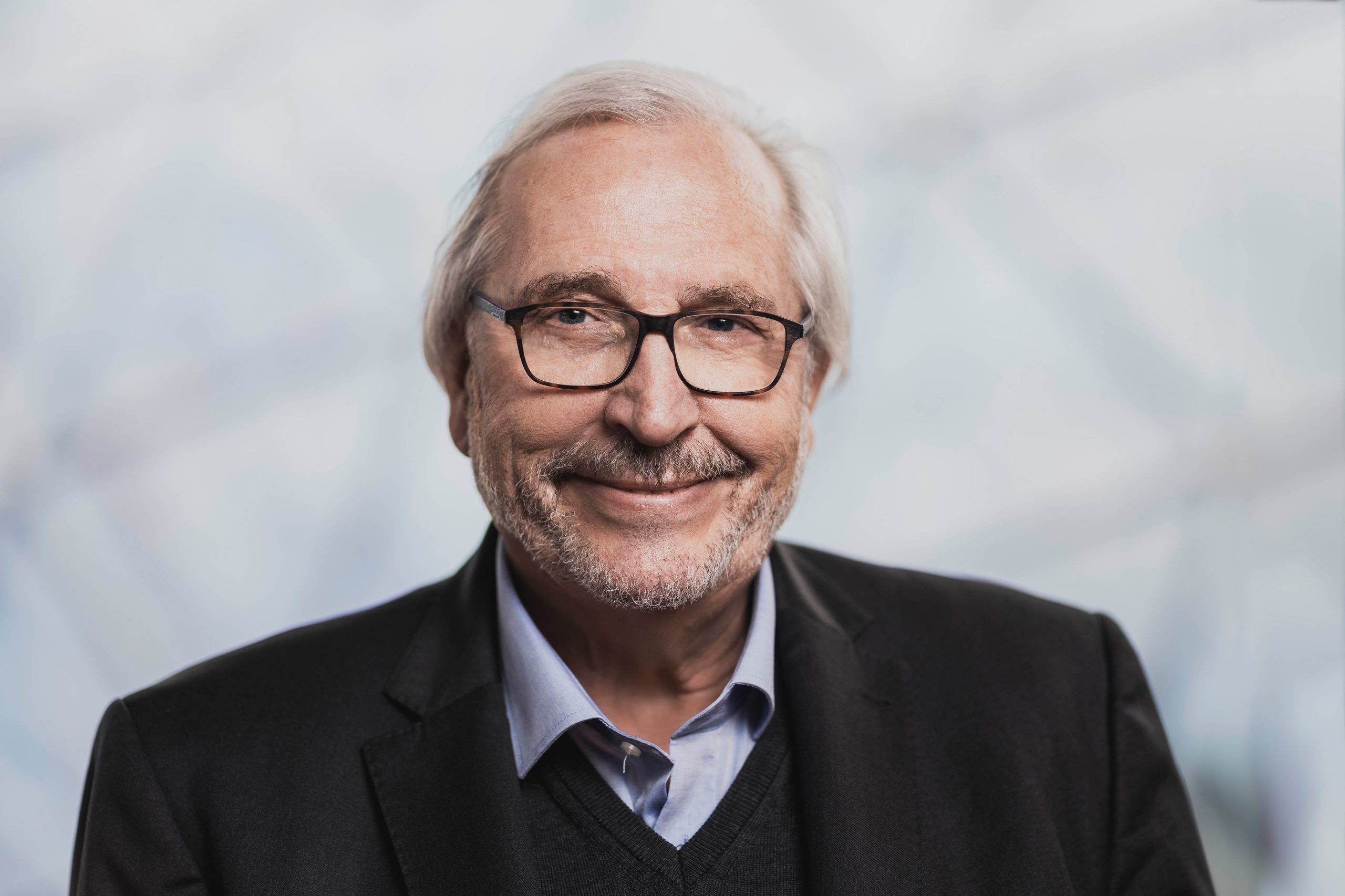 Portrait von Prof. Dr. med. Siegfried Jedamzik